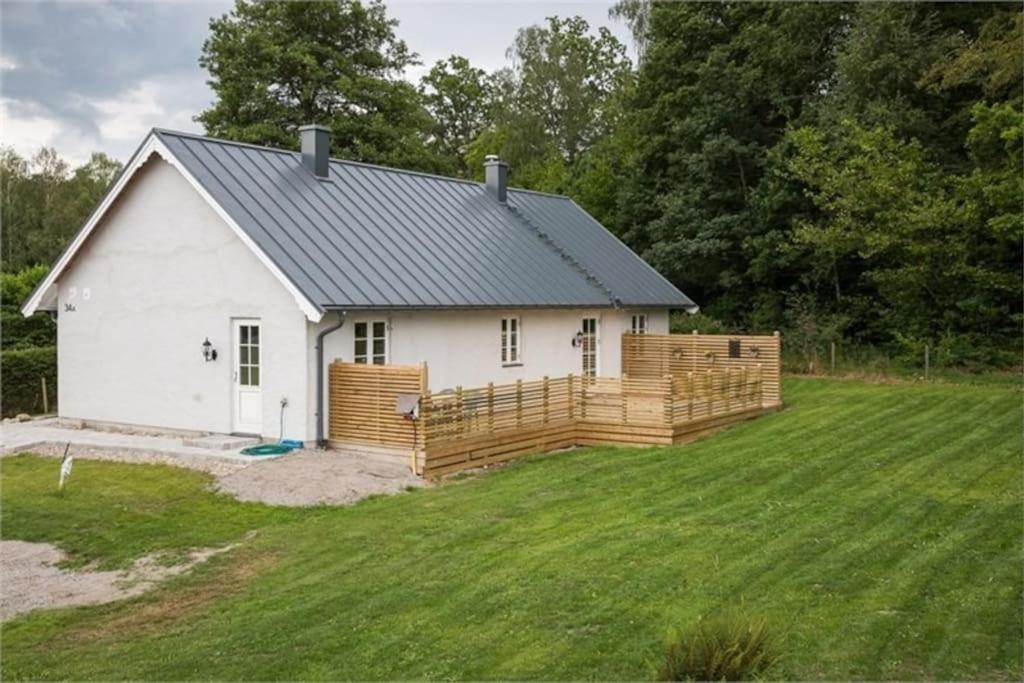 Beautiful And Cosy House Near The Lake Olofström Εξωτερικό φωτογραφία